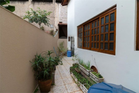 Casa à venda com 3 suítes em Jardim das Vertentes, São Paulo, SP
