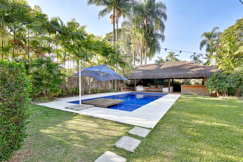 Casa à venda com 3 quartos, sendo 1 suíte, em Brooklin, São Paulo, SP
