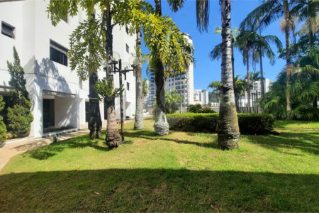 Apartamento à venda com 4 quartos, sendo 2 suítes, em Morumbi, São Paulo, SP