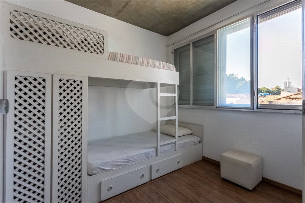 Sobrado à venda com 3 quartos, sendo 1 suíte, em Jardim Prudência, São Paulo, SP