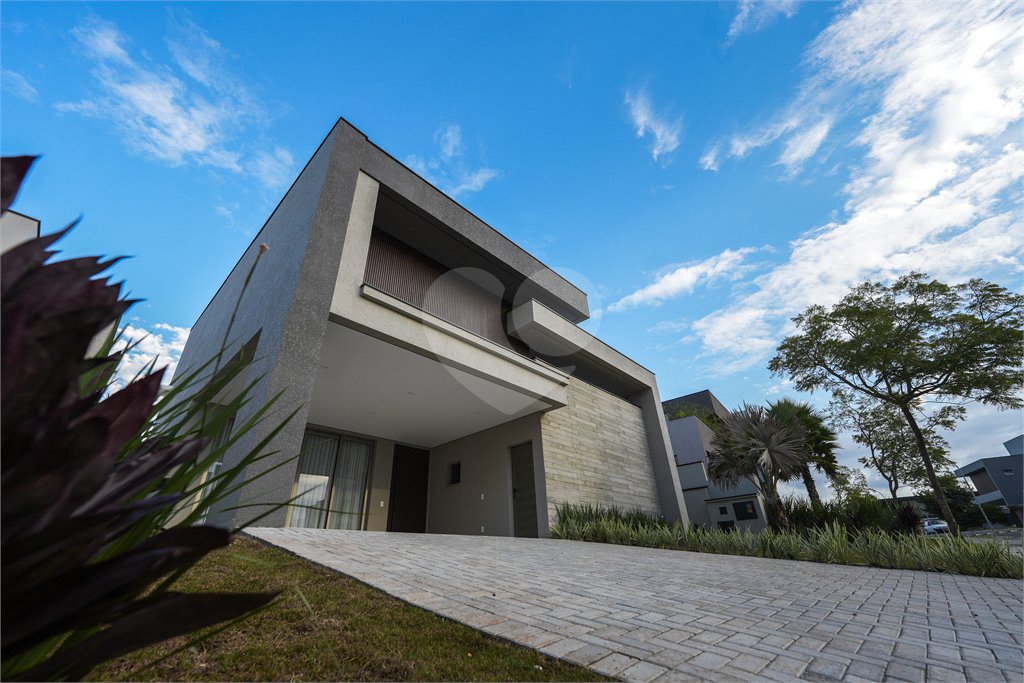 Casa à venda com 4 suítes no condomínio Alphaville Nova Esplanada 4, Votorantim - SP