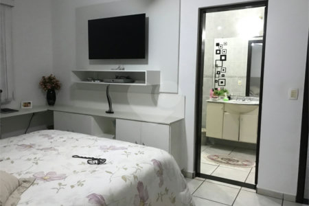 Terreno à venda com 4 quartos, sendo 1 suíte, no condomínio Zuleika Jabour, Salto - SP