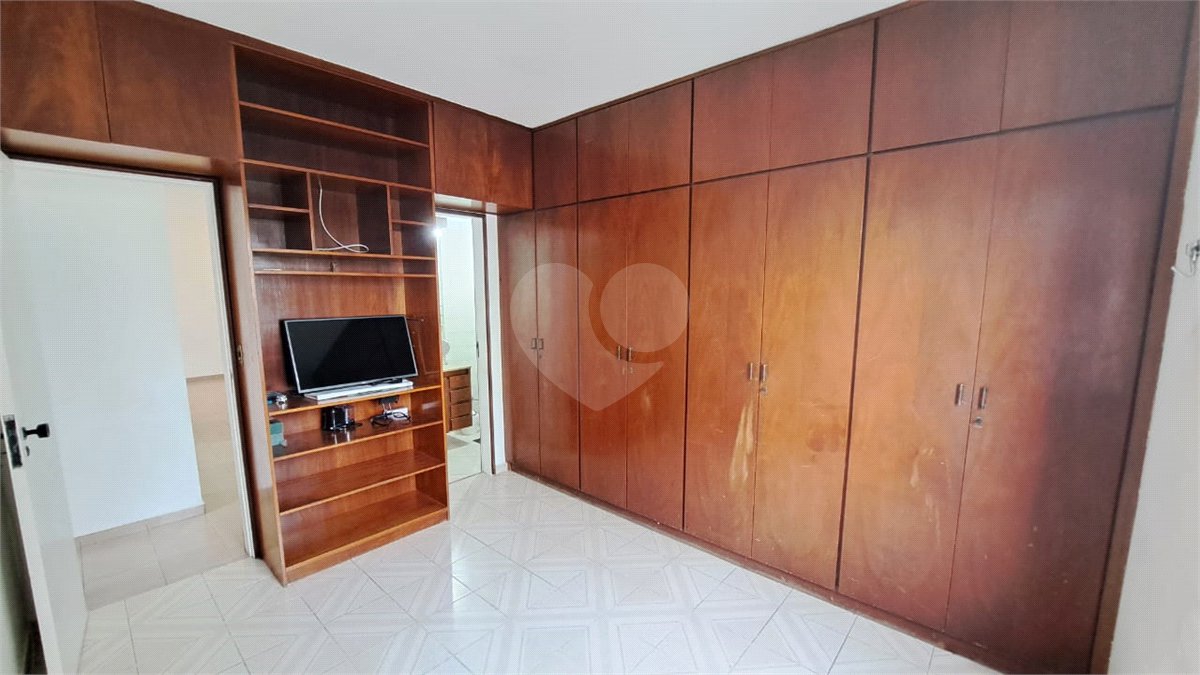 Apartamento à venda com 3 quartos, sendo 1 suíte, em Vila Mariana, São Paulo, SP
