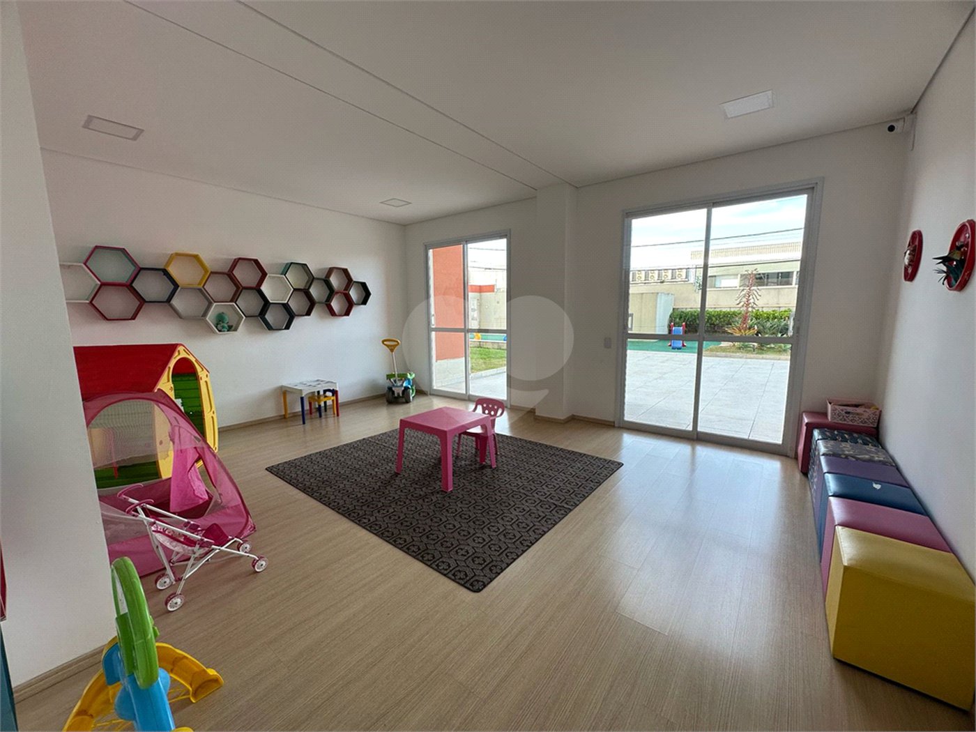 Apartamento à venda com 3 quartos, sendo 1 suíte, em Vila Macia, Itapetininga, SP