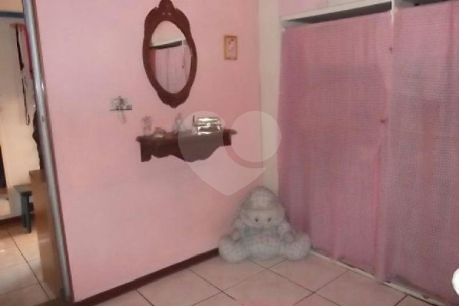Sobrado à venda com 4 quartos, sendo 1 suíte, em Vila Isolina Mazzei, São Paulo, SP