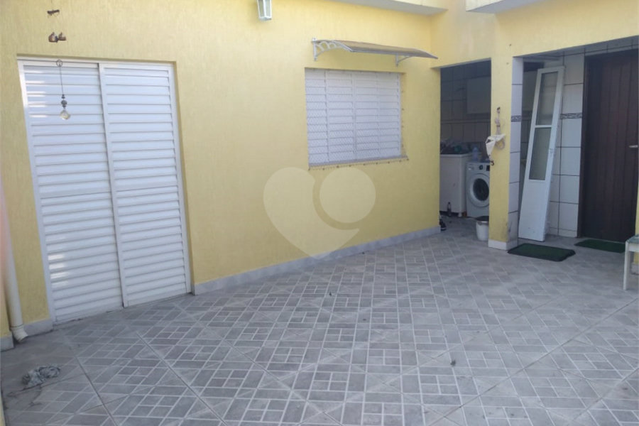 Casa Térrea à venda com 4 quartos, sendo 1 suíte, em Vila Medeiros, São Paulo, SP