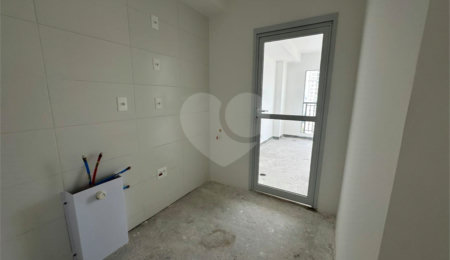 Apartamento à venda com 2 quartos, sendo 1 suíte,  em Mooca, São Paulo, SP
