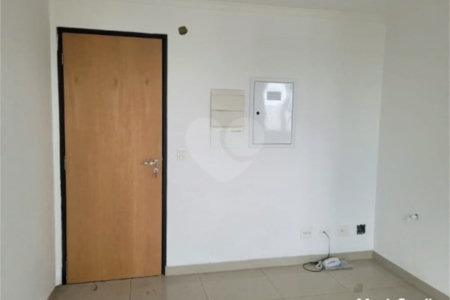 Sala comercial com 35m² , 1 vaga , 1 banheiro , à venda na Penha.