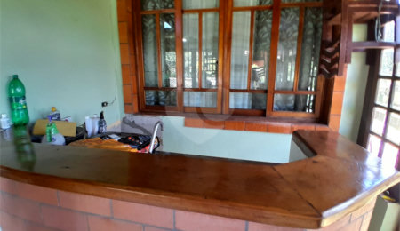 Casa à venda com 3 quartos, sendo 2 suítes,  no condomínio Alpes da Cantareira, Mairiporã - SP