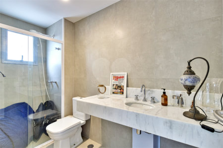 Apartamento à venda com 3 suítes em Jardim Marajoara, São Paulo, SP