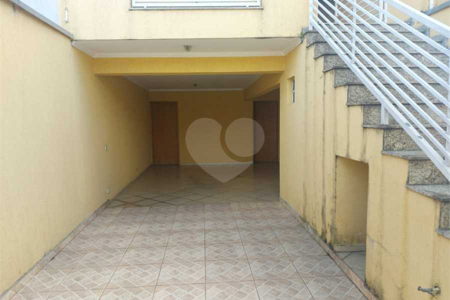 Sobrado à venda com 3 quartos, sendo 1 suíte, em Tremembé, São Paulo, SP