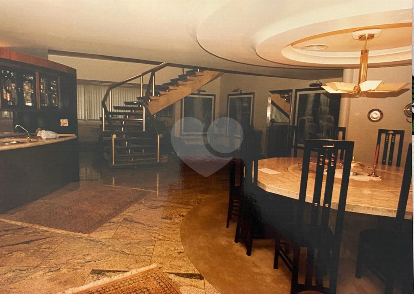 Casa à venda com 6 quartos, sendo 3 suítes,  em Serra da Cantareira, Mairiporã, SP