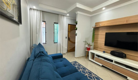 Casa à venda com 3 quartos, sendo 1 suíte, no condomínio Mira Estrela, São Paulo - SP