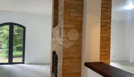 Casa para alugar com 4 quartos, sendo 3 suítes,  em Alto da Boa Vista, São Paulo, SP