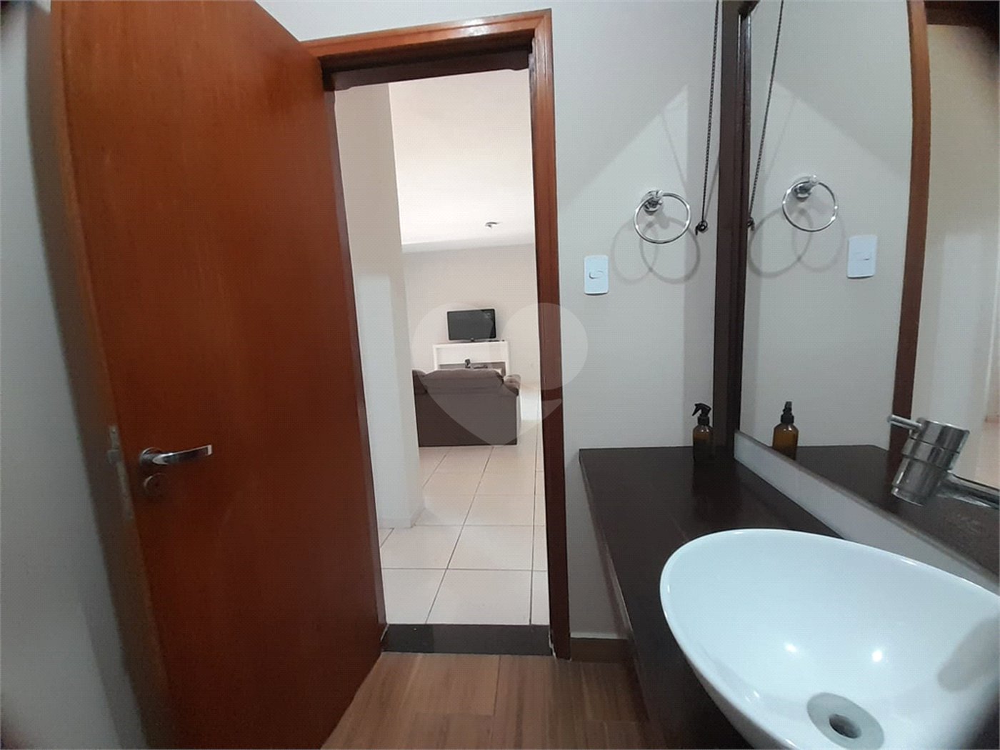Casa de Alto Padrão à Venda e Locação no Parque Santa Mônica - São Carlos