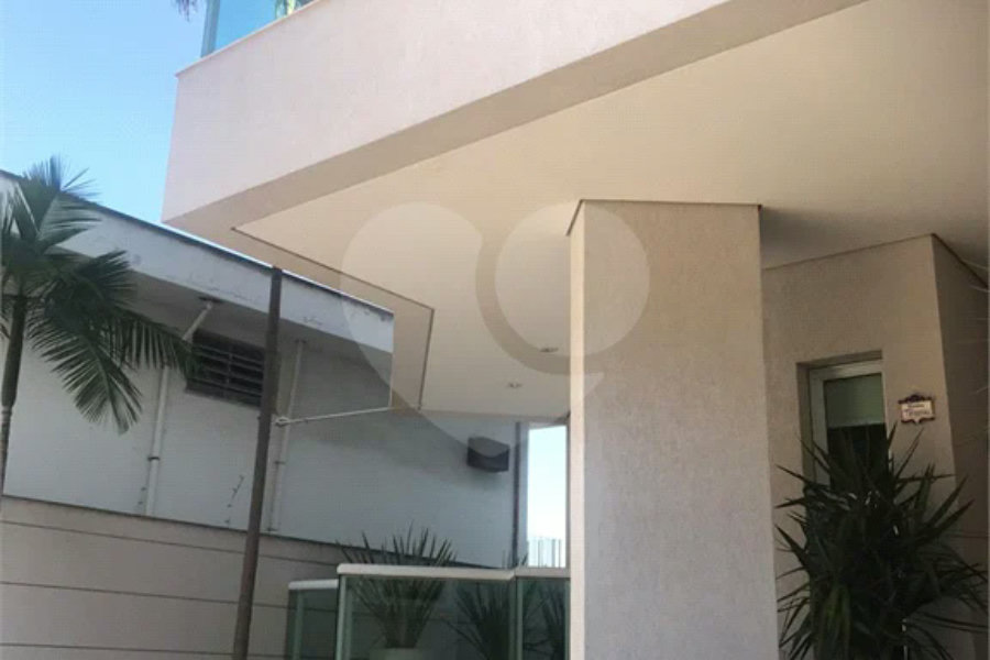 Casa à venda com 5 suítes em Santana, São Paulo, SP