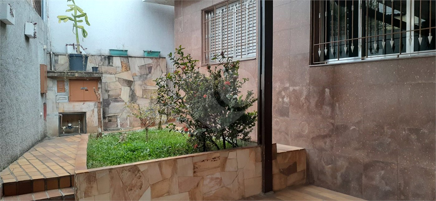Casa à venda com 3 quartos, sendo 1 suíte, em Vila Gustavo, São Paulo, SP