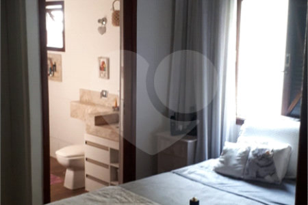 Casa à venda com 3 quartos, sendo 2 suítes,  em Vila Rosália, Guarulhos, SP