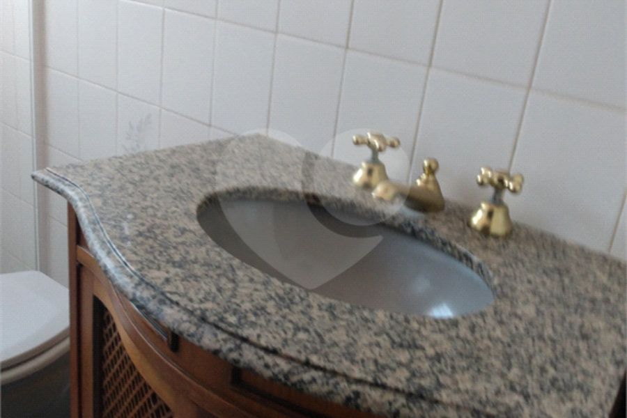 Sobrado à venda com 3 quartos, sendo 1 suíte, em Horto Florestal, São Paulo, SP