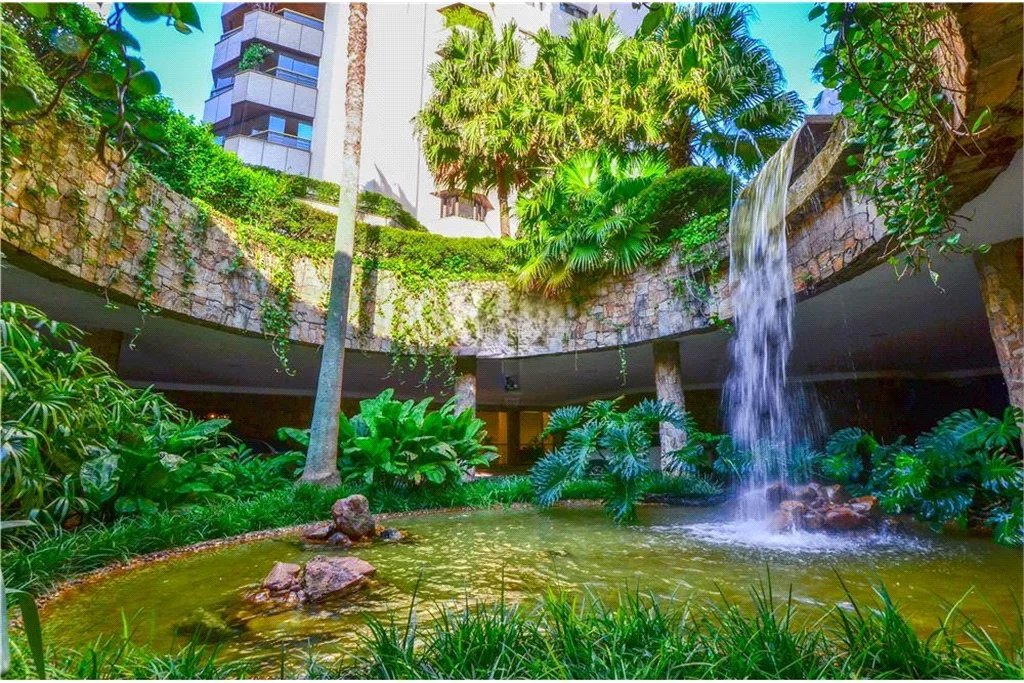 Apartamento à venda com 4 suítes em Vila Suzana, São Paulo, SP