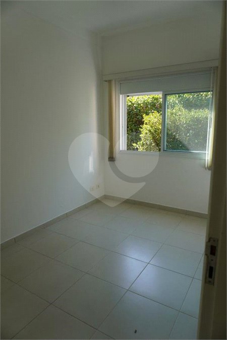 Casa para alugar com 4 quartos, sendo 2 suítes, no condomínio Mont Serrat, Salto - SP