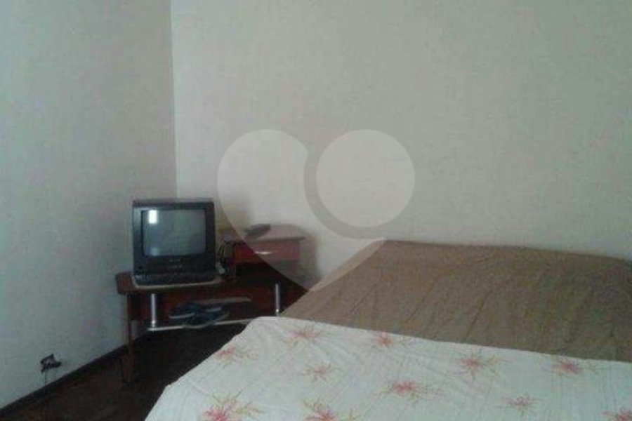 Casa Térrea à venda com 4 quartos em Vila Mazzei, São Paulo, SP