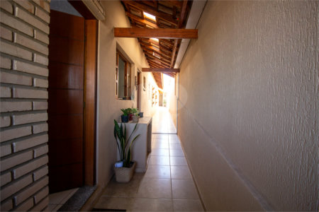 Casa à venda com 3 quartos, sendo 1 suíte,  em Jardim Villaça, São Roque, SP