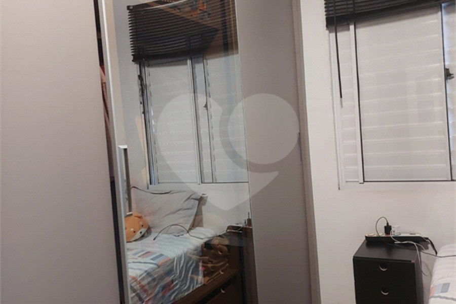 Casa à venda com 3 quartos, sendo 1 suíte, no condomínio Algarve Residencial, São Paulo - SP