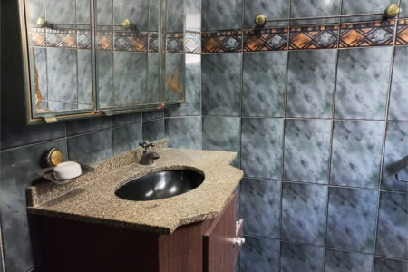Sobrado à venda com 3 quartos em Jaguaré, São Paulo, SP