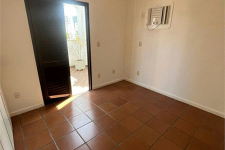 Apartamento com 4 dormitórios à venda, 259 m² por R$ 900.000,00 - Jardim Três Marias - Guarujá/SP