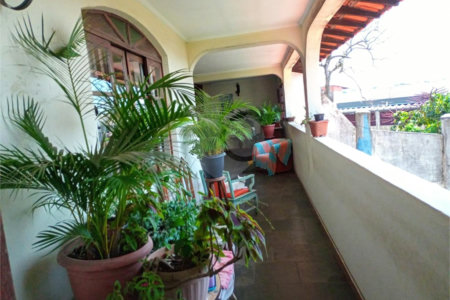 Casa à venda com 5 quartos, sendo 3 suítes,  em Parque Arariba, São Paulo, SP