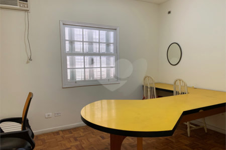 Sobrado à venda com 3 quartos em Cidade Monções, São Paulo, SP