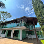 Casa à venda com 6 quartos, sendo 5 suítes, no condomínio Alpes da Cantareira, Mairiporã - SP