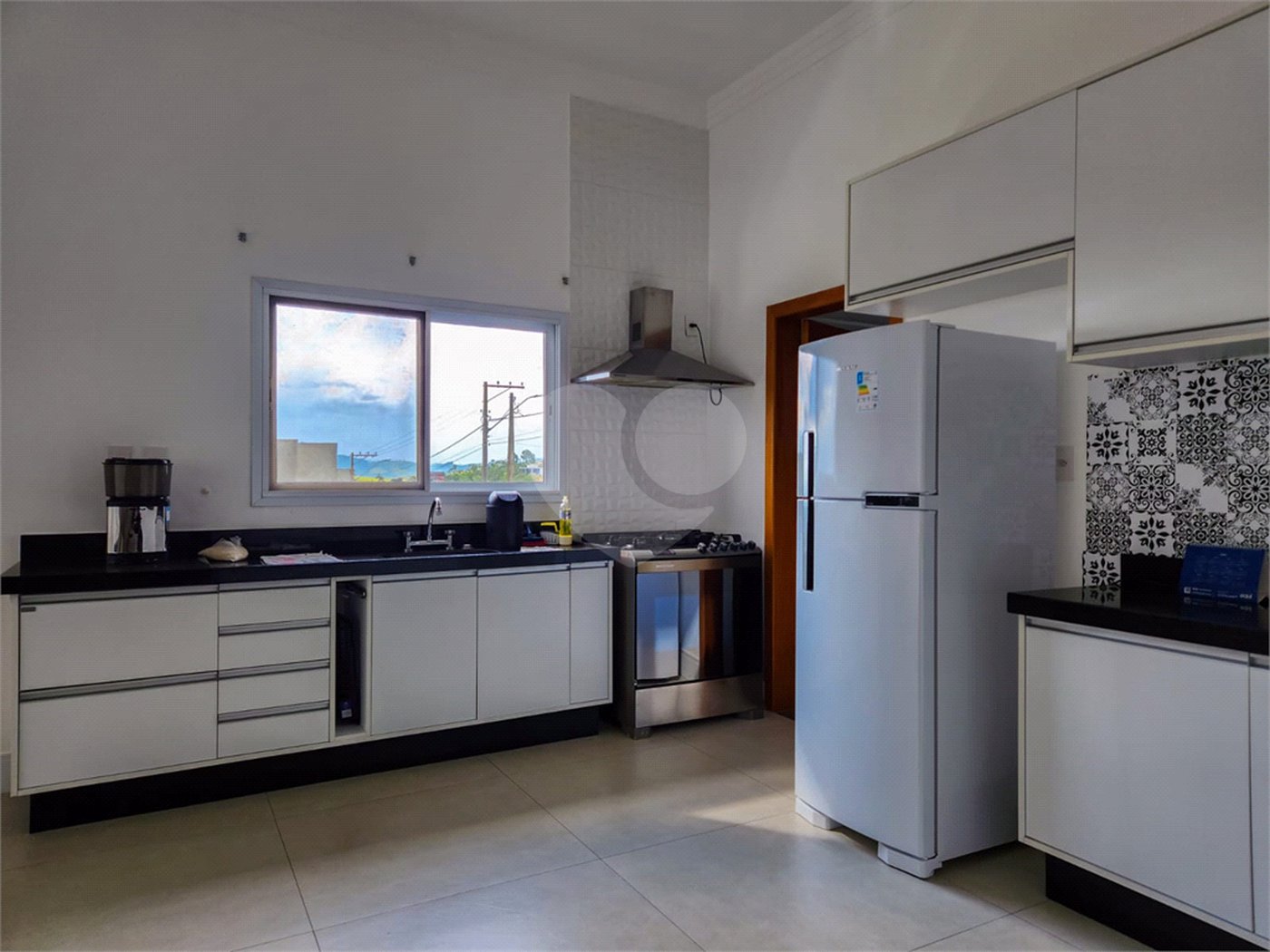 Casa à venda com 5 quartos, sendo 4 suítes, em Jardim Nova Esperança, Jacareí, SP