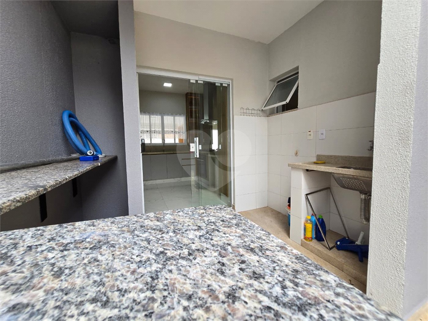 Casa para alugar com 3 quartos, sendo 1 suíte,  em Vila Rosa, Itapetininga, SP
