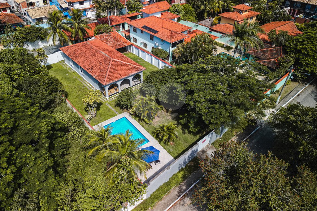 Casa à venda com 3 quartos, sendo 1 suíte,  em Manguinhos, Armação dos Búzios, RJ