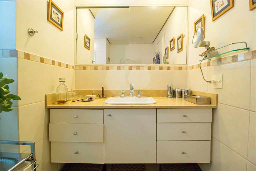 Cobertura à venda com 4 quartos, sendo 2 suítes, em Granja Julieta, São Paulo, SP