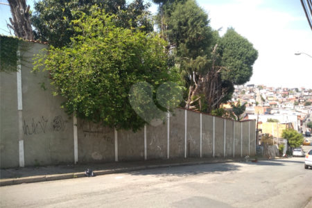 Casa à venda com 3 quartos, sendo 1 suíte,  em Vila Oliveira, Mogi das Cruzes, SP