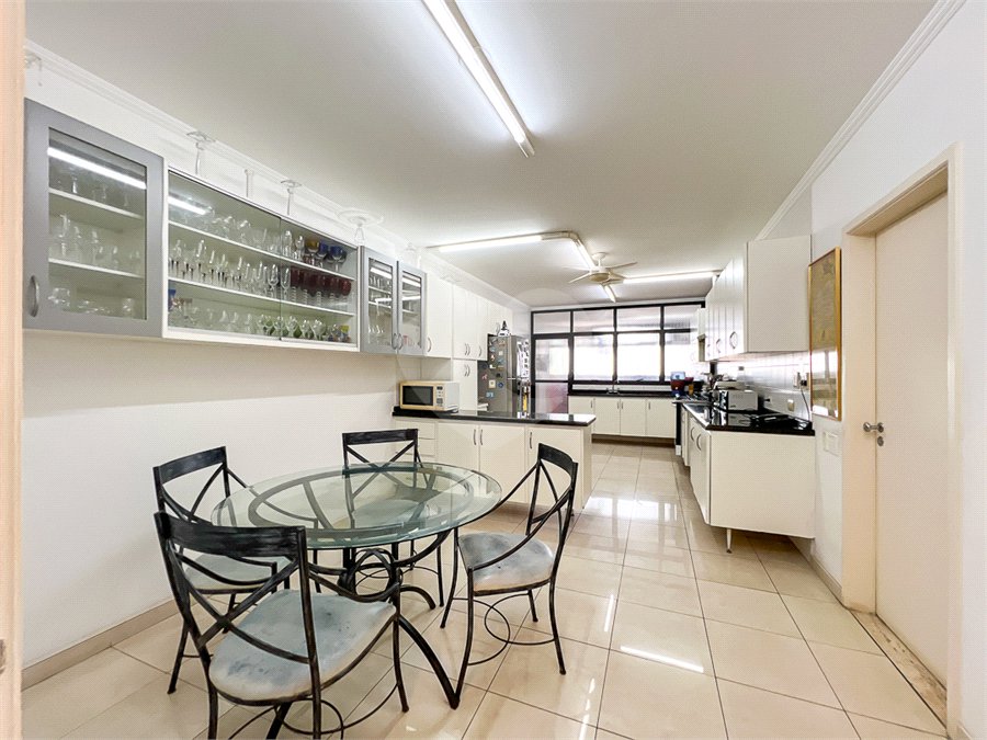 Apartamento à venda ou para alugar com 4 suítes em Alto da Boa Vista, São Paulo, SP