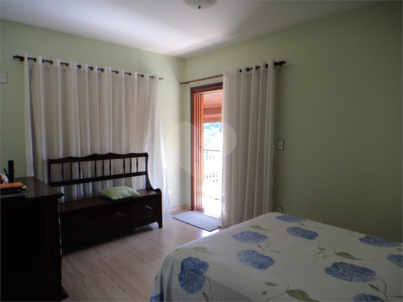 Casa à venda com 4 suítes em Nova Gardênia, Atibaia, SP