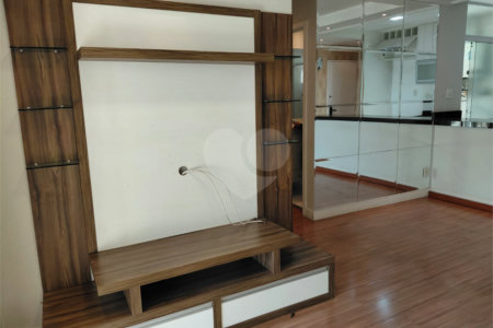 Apartamento à venda com 3 quartos, sendo 1 suíte, em Lapa, São Paulo, SP