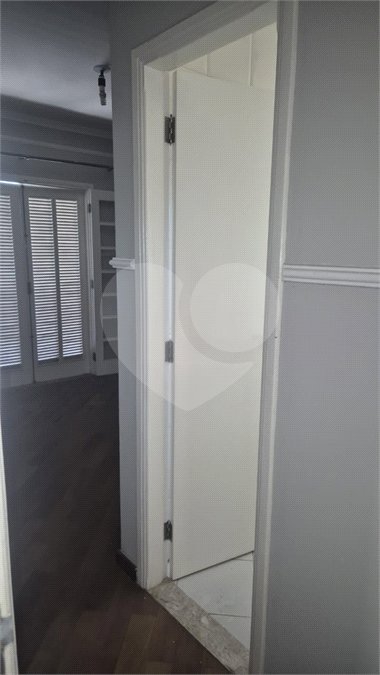 Sobrado à venda com 4 quartos, sendo 2 suítes, em Jardim Virginia Bianca, São Paulo, SP
