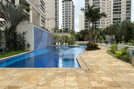 Apartamento à venda com 3 quartos, sendo 1 suíte, em Vila Gilda, Santo André, SP