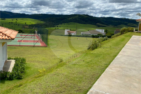 Terreno à venda no condomínio Ninho Verde II, Pardinho - SP