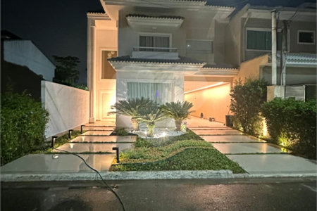 Casa à venda com 3 suítes no condomínio Golden Village., Rio de Janeiro - RJ