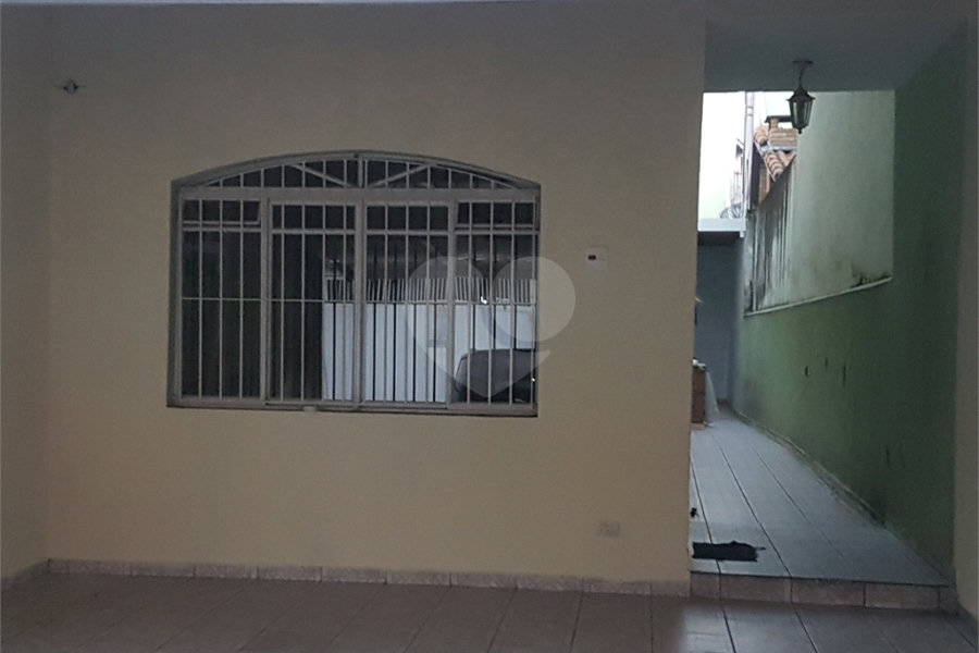 Sobrado à venda com 3 quartos, sendo 1 suíte, em Jardim Valéria, Guarulhos, SP