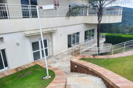 Casa à venda com 3 suítes no condomínio Piemonte, Vinhedo - SP