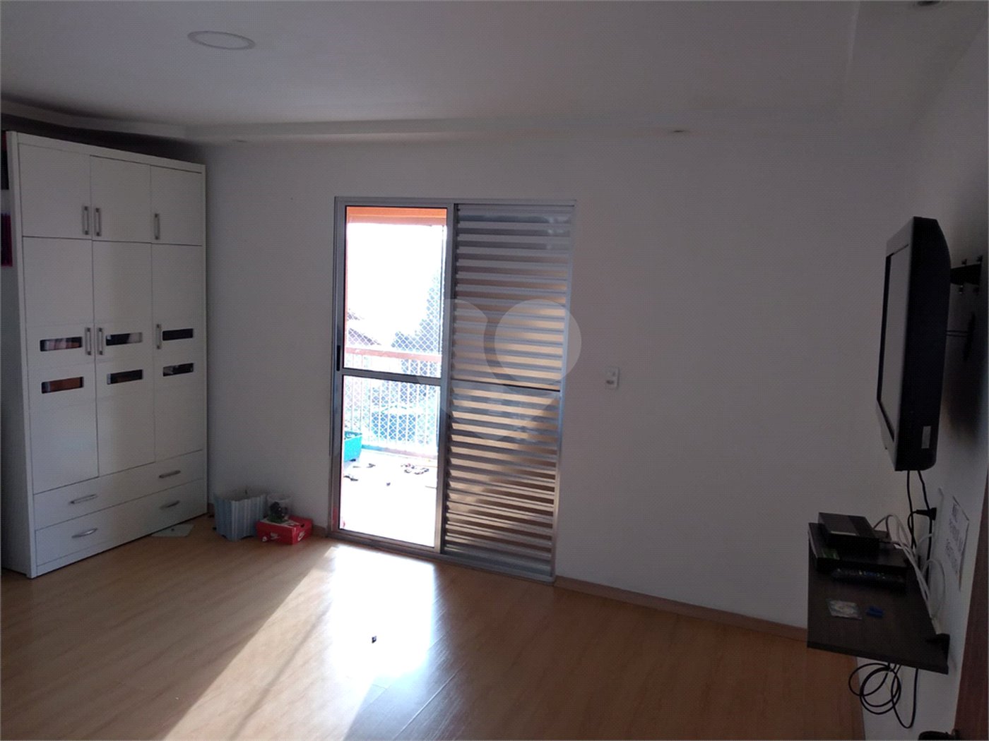Sobrado à venda com 3 quartos, sendo 1 suíte, em Vila Santa Margarida, Ferraz de Vasconcelos, SP