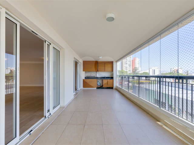 Apartamento à venda ou para alugar com 4 suítes em Chácara Flora, São Paulo, SP