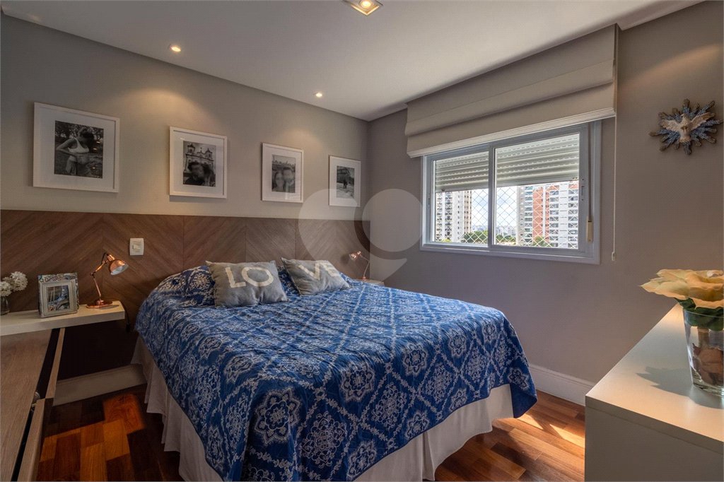 Apartamento à venda com 3 quartos, sendo 1 suíte, em Campo Belo, São Paulo, SP